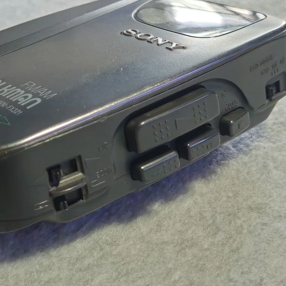 Sony‎ Walkman AM/FM Radio Cassette Tape Player WM-FX321